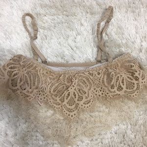 💕NWT Victoria’s Secret Lace Bandeau Bralette💕